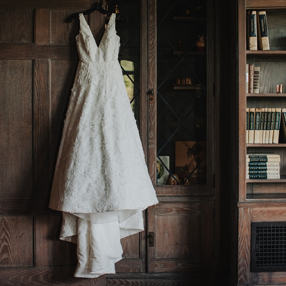 Jenny Yoo Lela Gown 1861B in Ivory